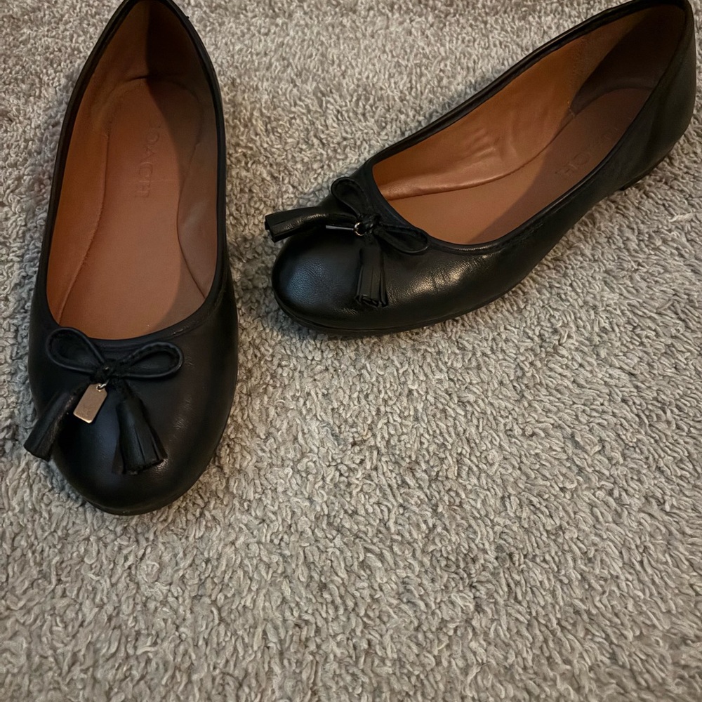 Coach Black Leather Flats Classic Design